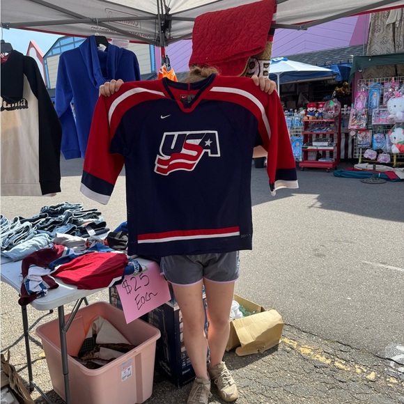 Nike Red and Blue Sports Jersey - Picture 1 of 3